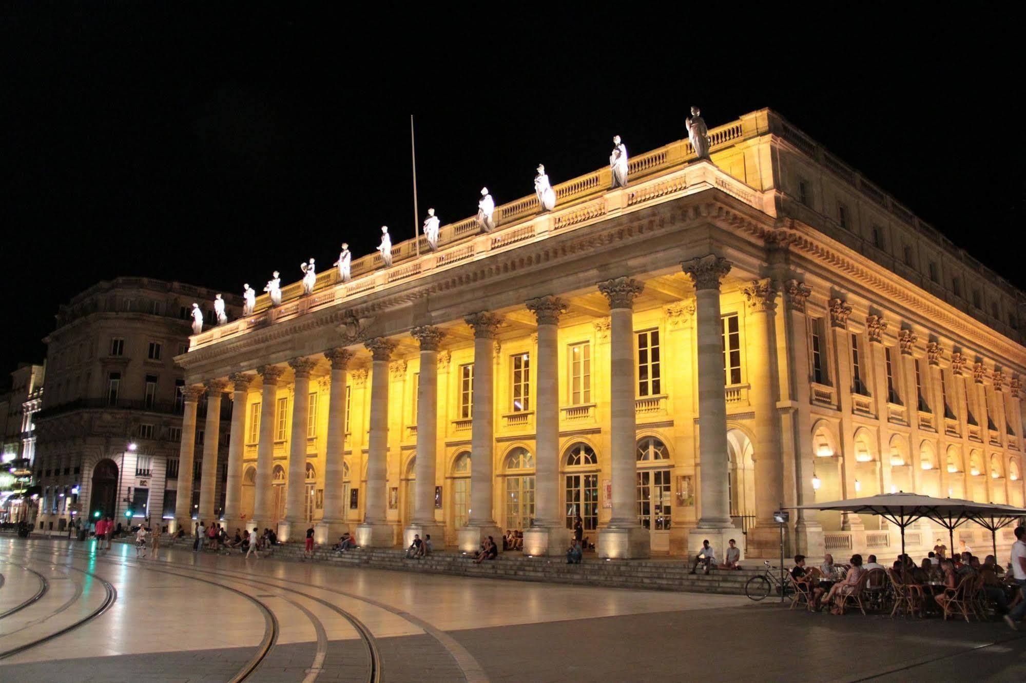 Campanile Bordeaux Nord - Le Lac Hotel Exterior foto